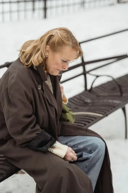 Older adult in Bangor, Maine connecting with a Medicare-covered online therapist