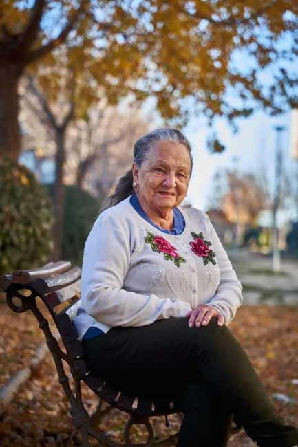 Older adult in Caldwell, Idaho connecting with a Medicare-covered online therapist