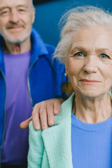 Older adult in Chattanooga, Tennessee connecting with a Medicare-covered online therapist