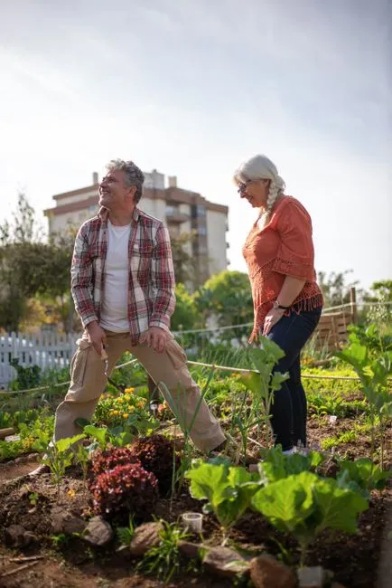 Older adult in Corpus Christi, Texas connecting with a Medicare-covered online therapist