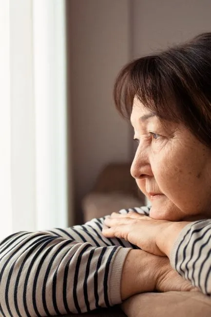 Older adult in Fairbanks, Alaska connecting with a Medicare-covered online therapist