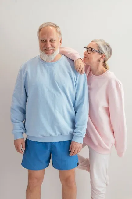 Older adult in Florida connecting with a Medicare-covered online therapist