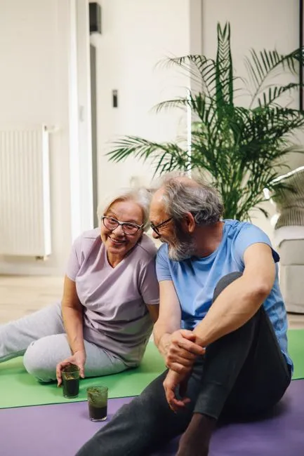 Older adult in Fresno, California connecting with a Medicare-covered online therapist