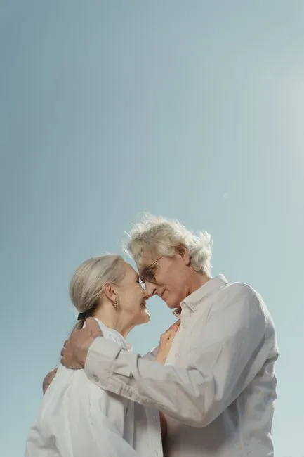 Older adult in Grand Forks, North Dakota connecting with a Medicare-covered online therapist