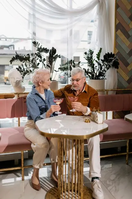 Older adult in Hempstead Town, New York connecting with a Medicare-covered online therapist