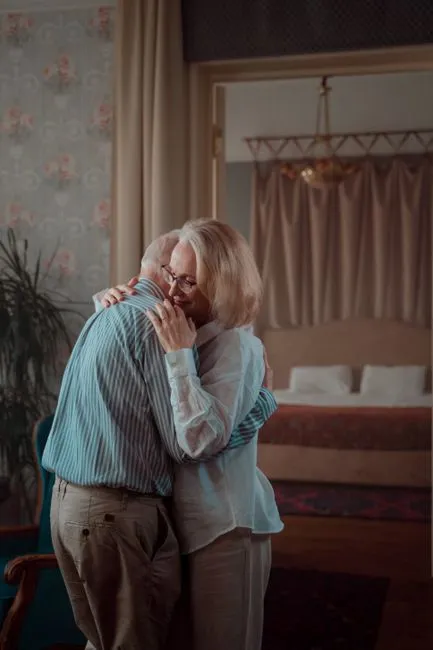 Older adult in Hillsboro, Oregon connecting with a Medicare-covered online therapist