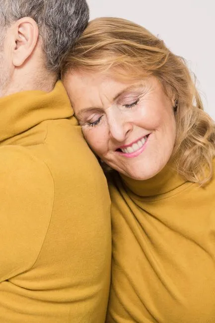 Older adult in Huntington, West Virginia connecting with a Medicare-covered online therapist