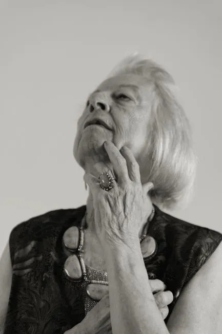 Older adult in Little Rock, Arkansas connecting with a Medicare-covered online therapist