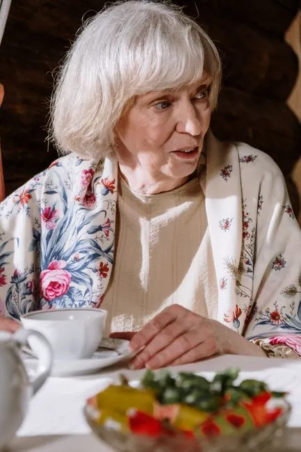 Older adult in Lubbock, Texas connecting with a Medicare-covered online therapist