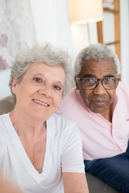 Older adult in Nampa, Idaho connecting with a Medicare-covered online therapist