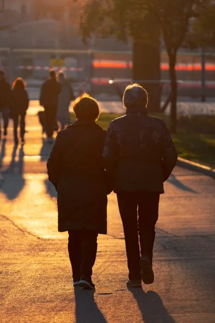 Older adult in New York, New York connecting with a Medicare-covered online therapist