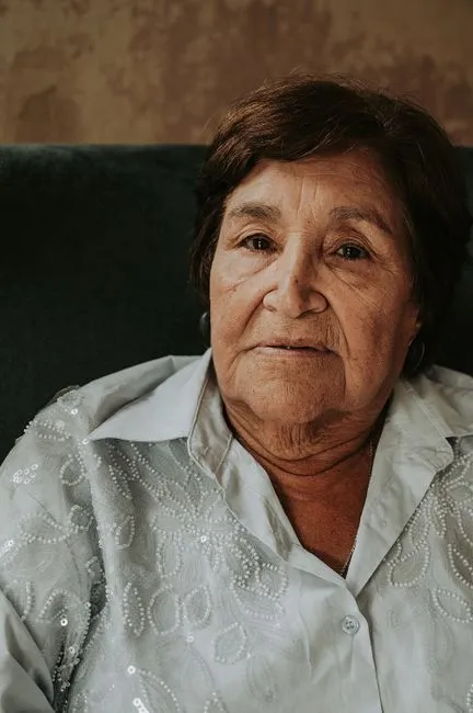 Older adult in Norman, Oklahoma connecting with a Medicare-covered online therapist