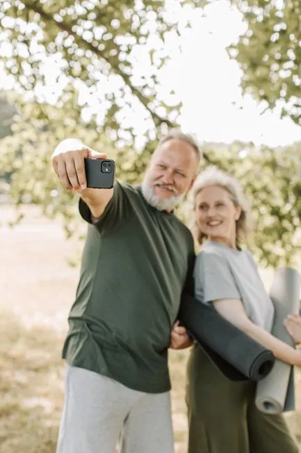 Older adult in Ohio connecting with a Medicare-covered online therapist