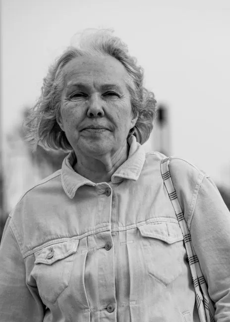 Older adult in Rock Springs, Wyoming connecting with a Medicare-covered online therapist