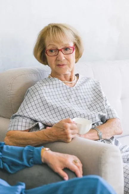 Older adult in San Diego, California connecting with a Medicare-covered online therapist