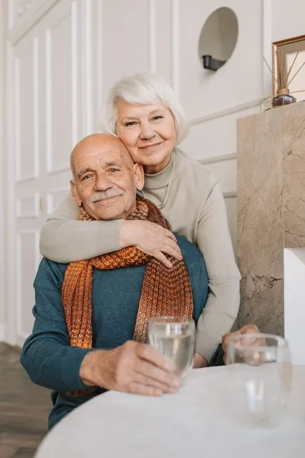 Older adult in Shreveport, Louisiana connecting with a Medicare-covered online therapist