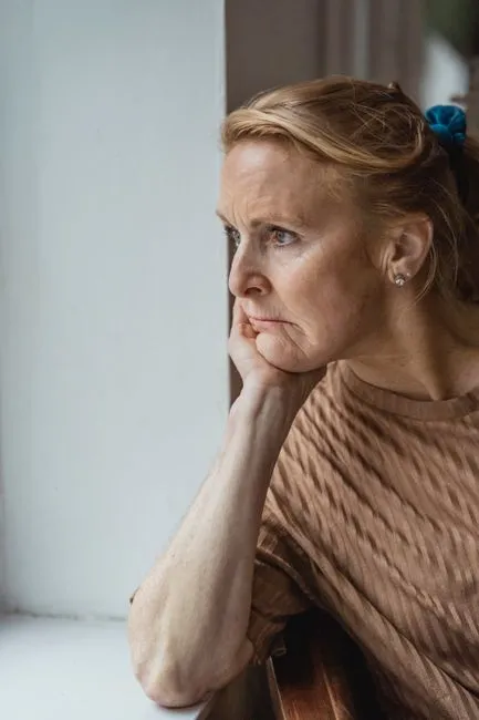 Older adult in Sioux Falls, South Dakota connecting with a Medicare-covered online therapist