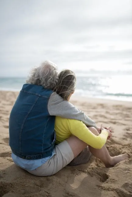 Older adult in South Burlington, Vermont connecting with a Medicare-covered online therapist