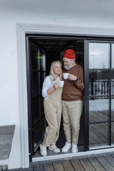 Older adult in Sterling Heights, Michigan connecting with a Medicare-covered online therapist