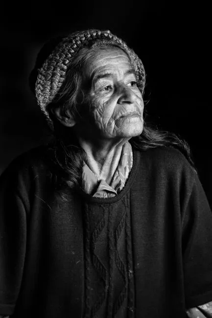 Older adult in Vermont connecting with a Medicare-covered online therapist