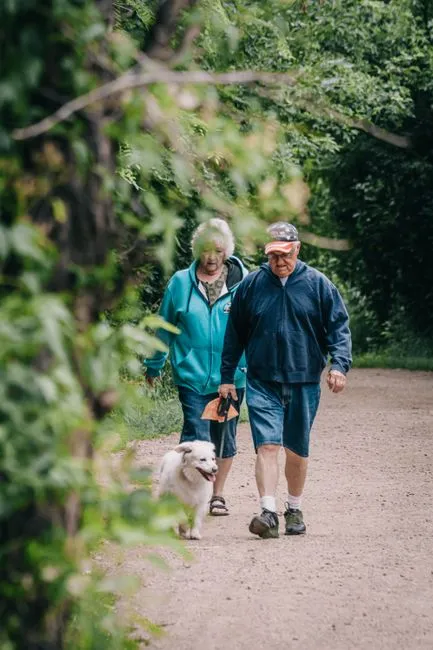 Older adult in Virginia Beach, Virginia connecting with a Medicare-covered online therapist