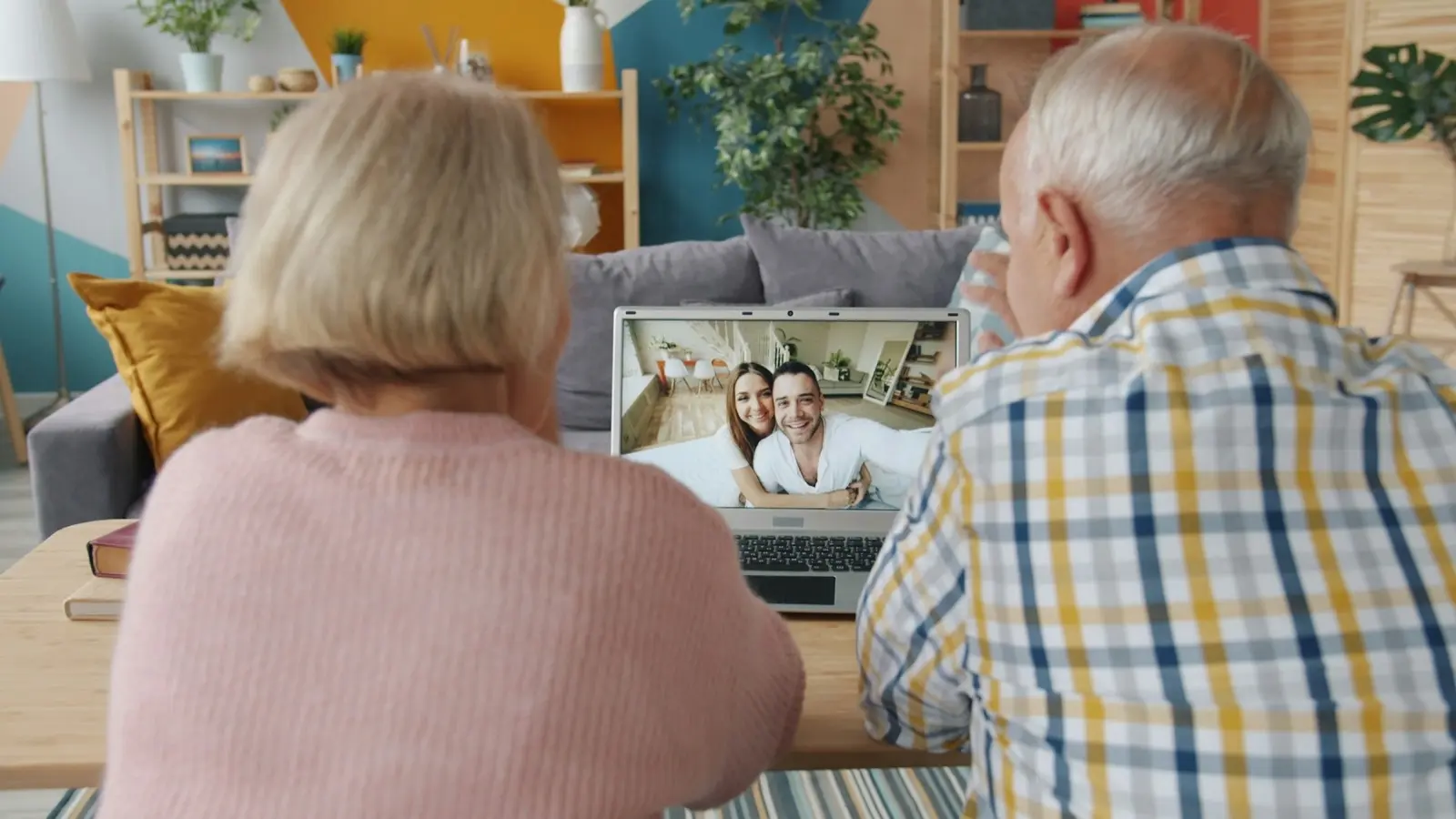 Total Life clinician working with a Medicare patient by video