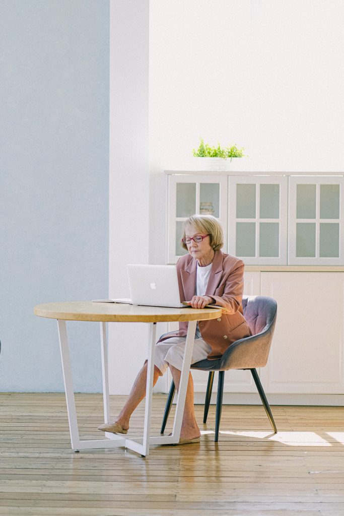 Different Types of Online Therapy Services for the Senior Population