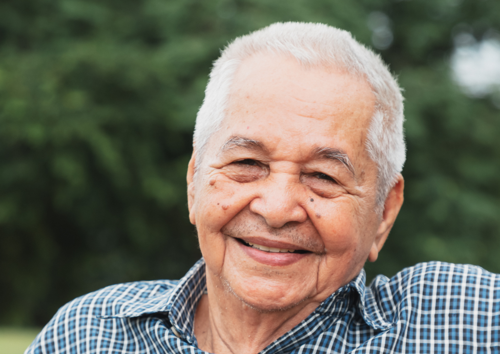 Counseling for Seniors: Embracing the Comfort of Online Therapy During the Holidays