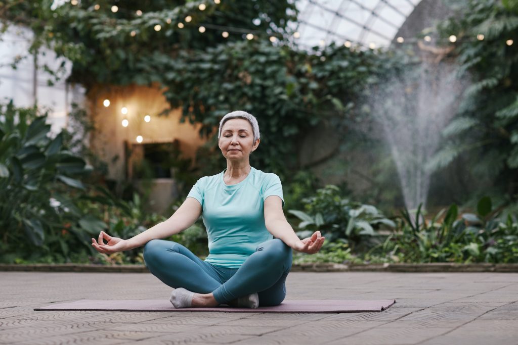 Exploring Mindfulness Practices for Seniors: A Step-by-Step Guide