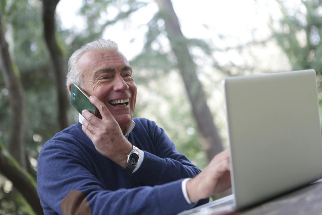 Building Bridges: Creating Social Connections for Seniors 