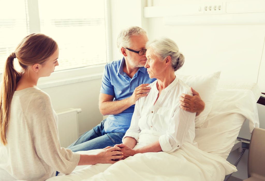How to Discuss Health Concerns With Your Parents Without Overstepping