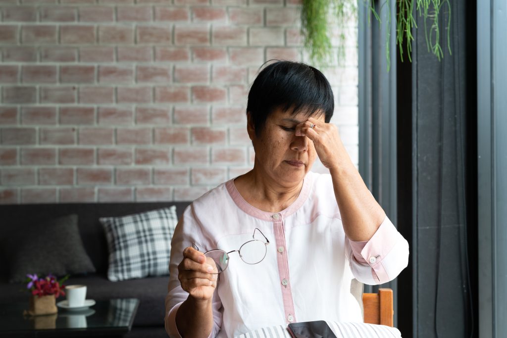 10 Warning Signs of Caregiver Burnout and How to Overcome It