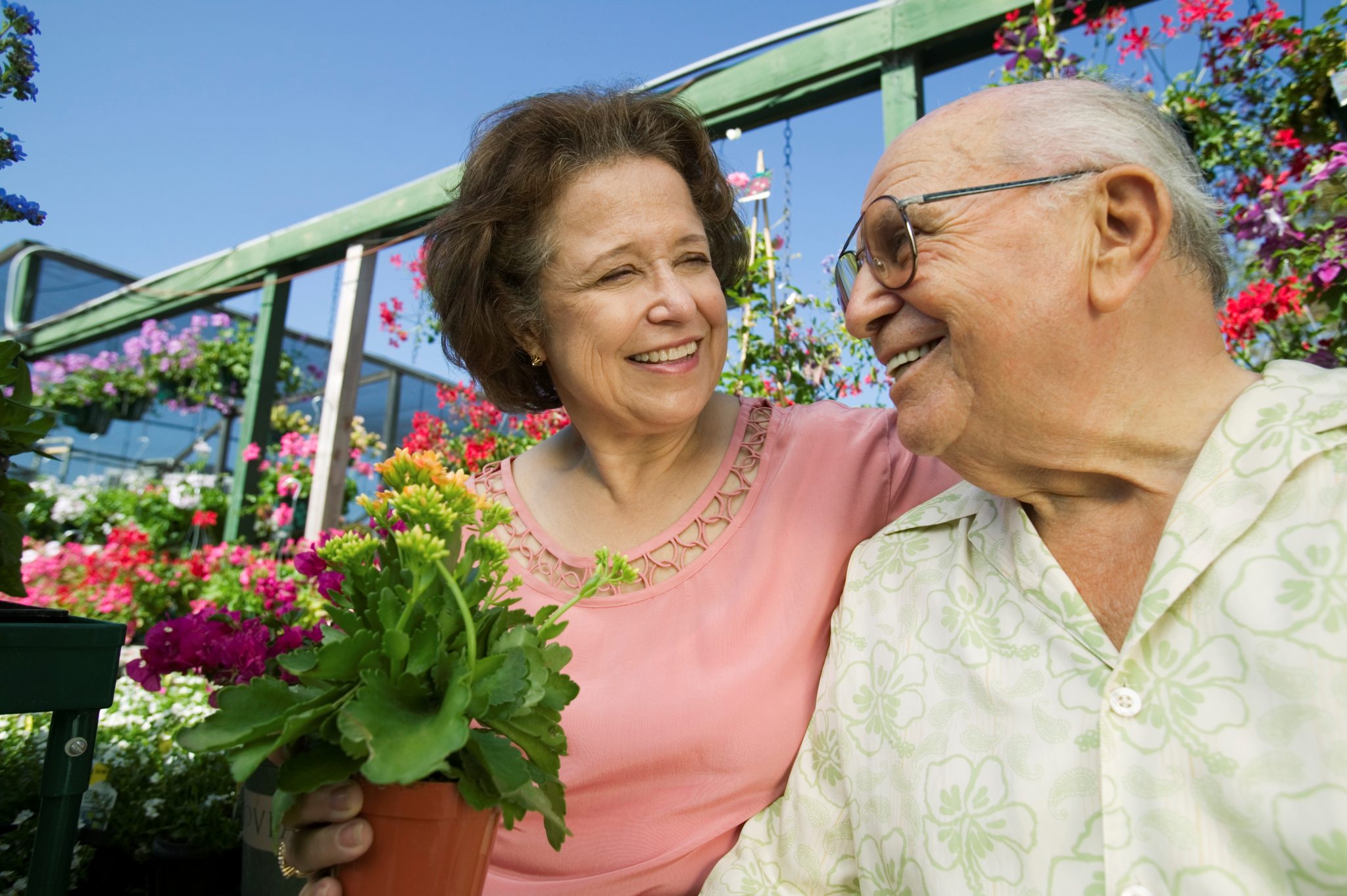 How to Encourage Social Engagement for Your Parents This Spring